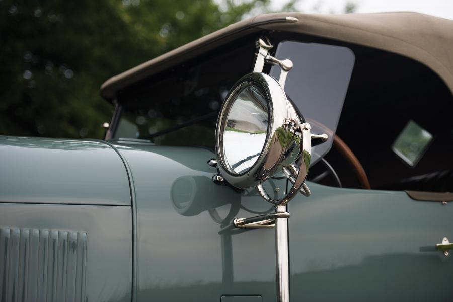 Детали экстерьера Marmon Model 34C Sport Speedster 1924 года  (фото 4 из 30)